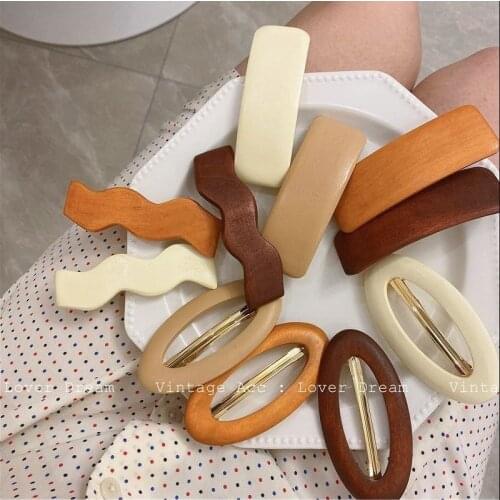 Korean retro geometric wood hair clip Korean version of INS color commuter wood hair accessories girly temperament wood hairclip