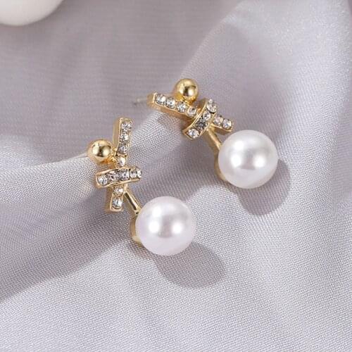 ZYZQ Baroque Style Engagement Earrings Simple Temperament French Elegance Pearl Earrings Trend Fashion Women Stud Earrings