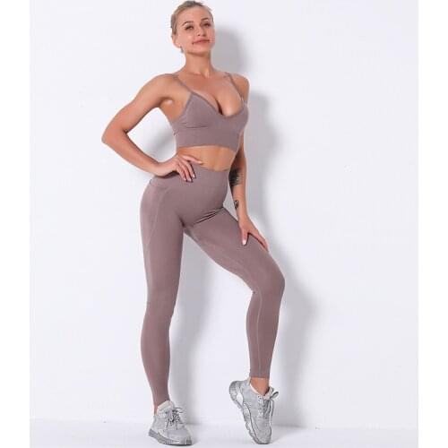 Seamless Black Gray Green Womens Sexy Yoga Set 2021 Fashion Running Training Jogging Workout Suit Push Up Slim Yoga Pants