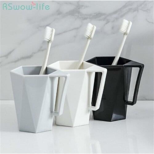 2Pcs Couple Toothbrush Cup Home Wash Cup Creative With Handle Portable Travel Mug Plastic Water Cup For Bathroom Supplies