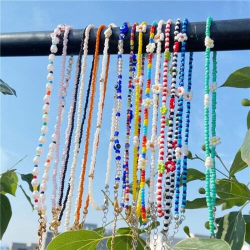 Bohemian Style Lovely Daisy Flowers Colorful Beaded Choker Charm Short Choker Necklace for Women Beach Travel Vacation Jewelry