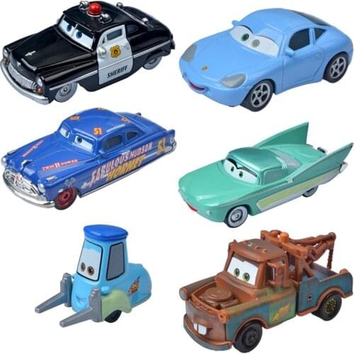 Disney Pixar Cars 2 3 Pisten Cup Lightning McQueen Sheriff Doc Hudson Mater 1:55 Diecast Model Car Toys For Boys Birthday Gift