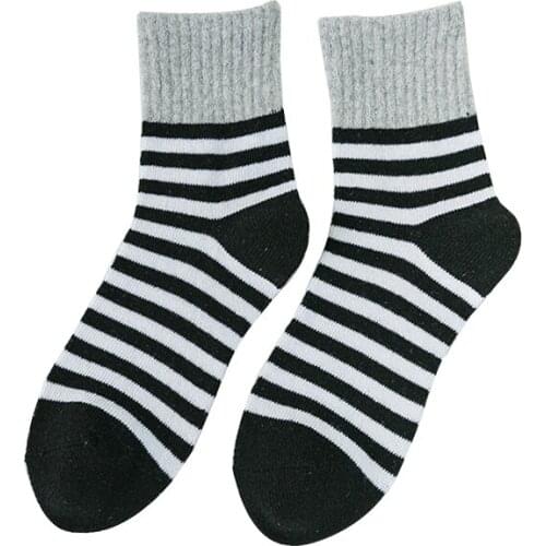 Winter new product striped middle tube Womens socks color matching wild Women middle tube thick Women socks