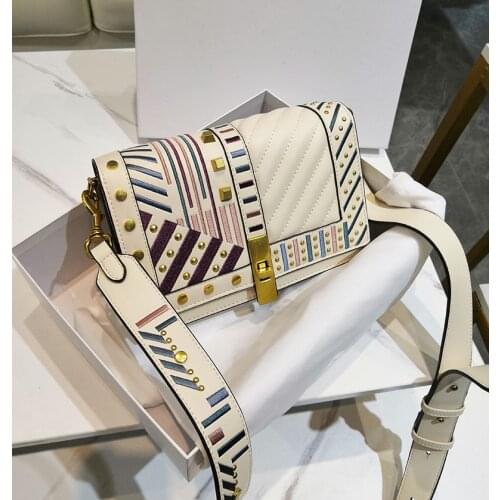 Chain Crossbody Bags Women Handbags Pu Leather Shoulder Bags Designer Vintage Fashion Rivet