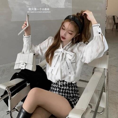 ブラウス French Style Bow Collar Lace Tops Women 2021 Korean Fashion Blusas Mujer De Moda Spring Autumn Womens Shirt Blouses Femme