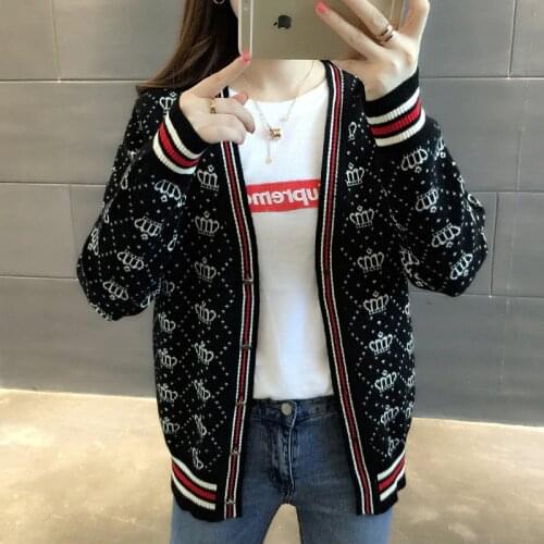 Womens Knitted Cardigan Luxury Style Stripe Crown Pattern V Neck Button Long Sleeves Sweater Wholesale Female Clothes