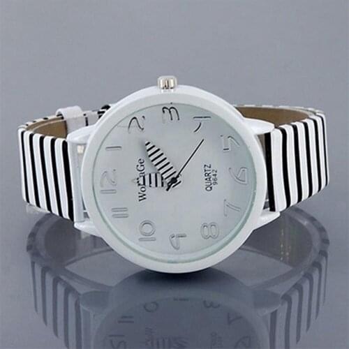 Simple Zebra Striped Belt Quartz Watch Table Round Case Casual Wrist Watch for Women Men