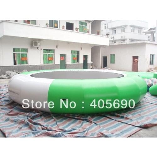 Cheap inflatable water trampoline