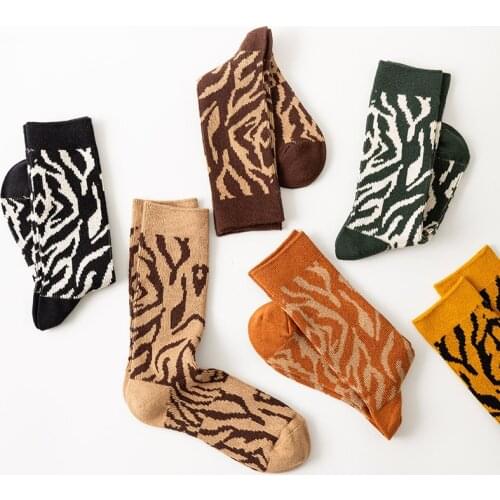 Bright Leopard Fashion Women Socks High Quality Comfortable Cotton Knit Socks Autumn Winter Street Casual New Socks Dropshipping