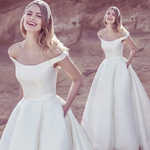 2019 Long Off The Shoulder Round Neck White Party Dress For Wedding Elegant Lace Sleeveless Open Back Ruched Trailing Ball Gowns