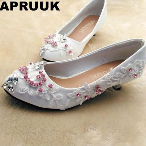 Womens wedding shoes low heel fashion unique handmade lace brides shoes lace with pink crystal party bridesmaid shoes
