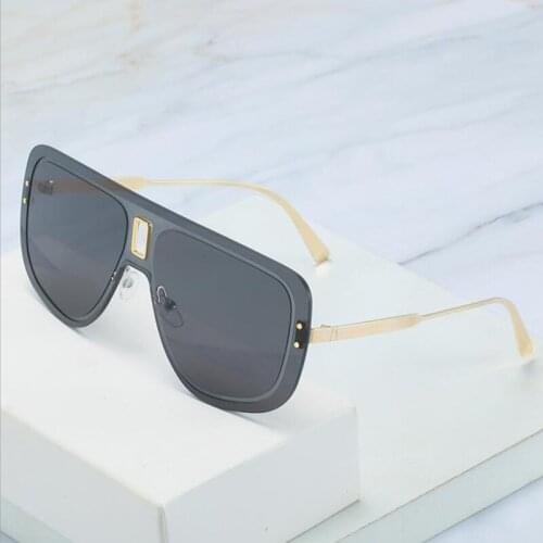 Clear Shades Vintage Rimless Womens Pilot Sunglasses 2021 Trends Metal Frame Sun Glasses For Men Summer Travel Glasses Female