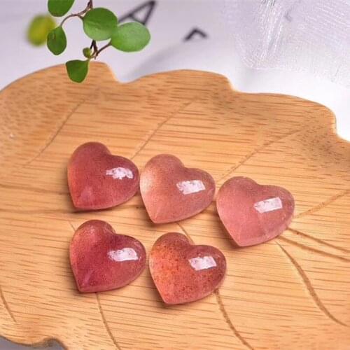 Natural gemstone hand-carved red strawberry crystal heart-shaped folk crafts