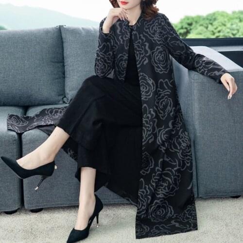 High end Windbreaker Women New 2020 Spring Autumn Long Trench Coat Fashion Slim Single-breasted print Coat Womens Overcoat 2204