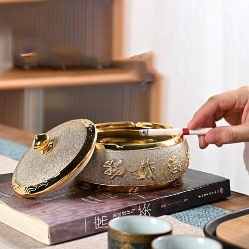 Chinese Anti-fly Ash Sealed Ashtray Ins Style Home Office Creative Ornaments Personality Trend Living Room Ashtray With Lid