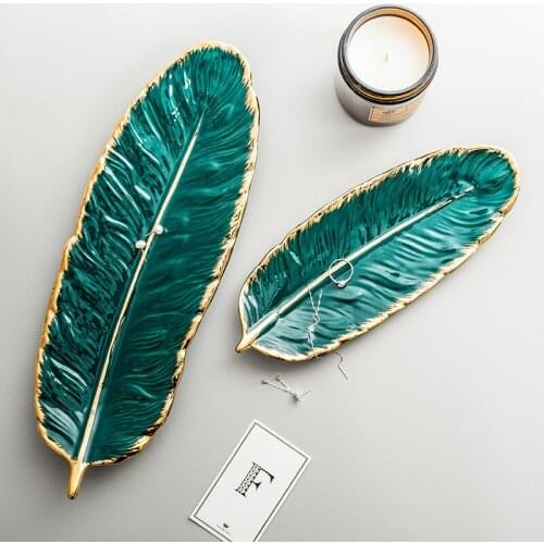 Leaf Shape Shinny Glaze Ceramic Plate Gold Rim Jewelry Dessert Porcelian Dishes Cosmetics Ring Feather Tray