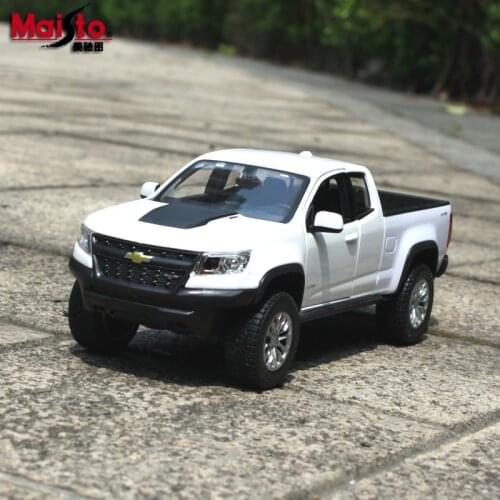 Maisto 1:24 2017 Chevrolet Colorado Pickup car model simulation car decoration collection gift toy
