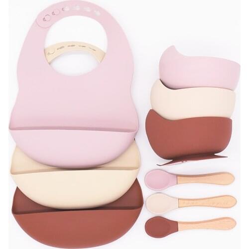 Silicone Baby Feeding Set Food Grade Tableware With Colorful Bib Non-Slip Suction Bowl Waterproof Childrens Tableware Set