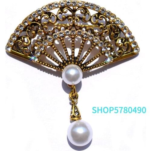 Vintage Jewelry Anti Gold Color Fan Brooch for Women Rhinestone Brooch Retro Pearl Pin Ladies Gift Party Coat Elegant Decoration