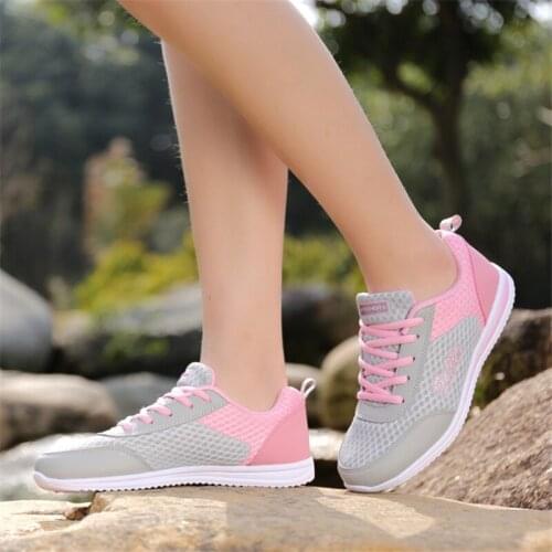 High Quality Sport Running Shoes Woman Outdoor Breathable Comfortable Couple Shoes Lightweight Athletic Mesh Sneakers Women