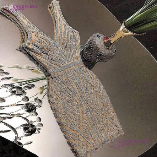 Champagne Cocktail Dresses 2021 Sparkle Crystal Beaded Short Homecoming Dress Double V-Neck Sexy Shiny Prom Gowns