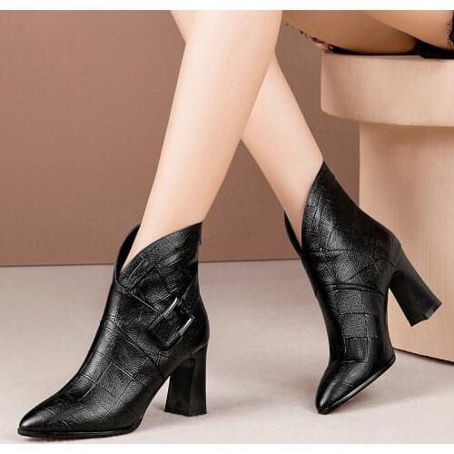 2020 Winter new high heels thick with sexy boot British wind wild womens boots Quality Classic fashion ankle boots Drop Female