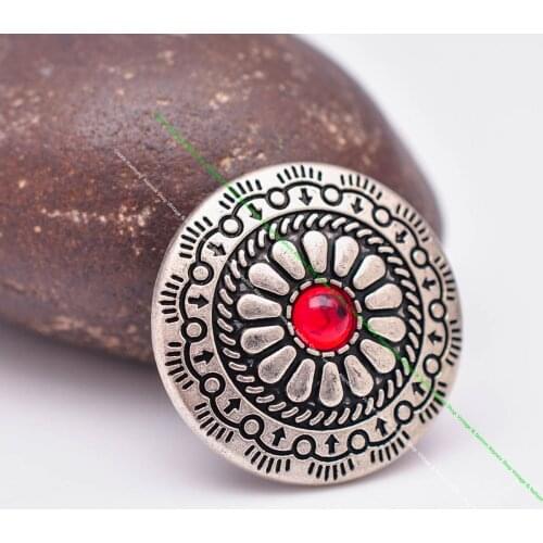 10pcs 30mm Antique American Southeast Floral Leathercraft Belt Accessories Red Crystal Rhinestone Bead Leather Concho Screwback