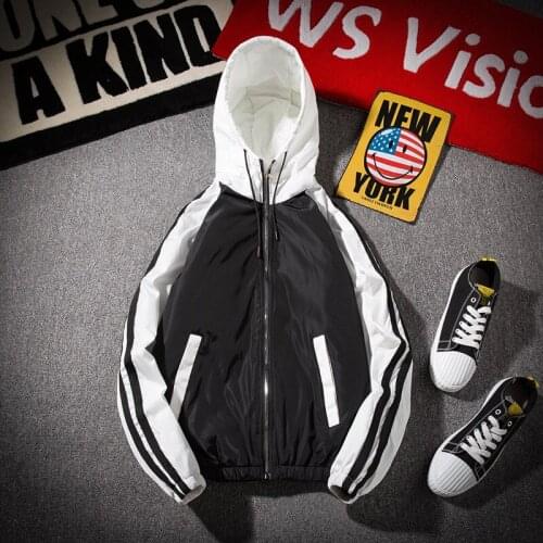 Spring Autumn Stripe Design Thin Casual Hooded Coats New Male Patchwork Outerwear Windbreaker Tops Fashion Men Bomber Jackets