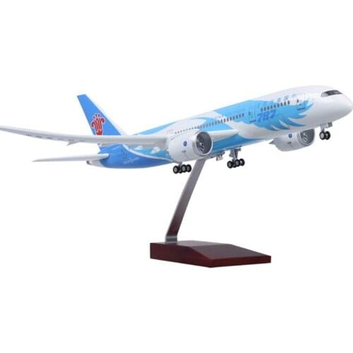 43CM China Southern Airlines B787 787 Airplane Model with Wheel and Light 1:130 Resin Aircraft Toy For Collection Gift Display
