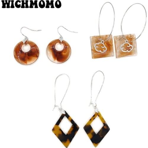 WICHMOMO Retro Acrylic Cute Geometric Figure Earrings Womens Accessories Gifts EST019