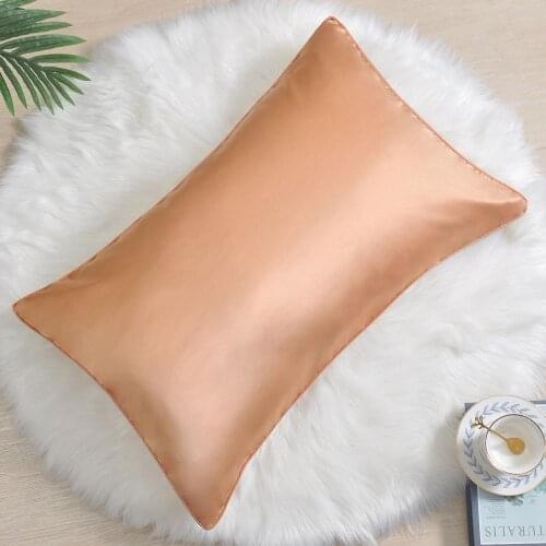 HappyCreating Decorative Pillowcases