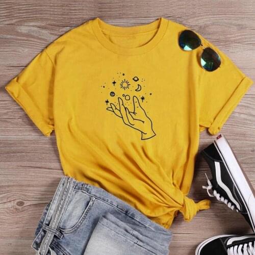 Hold the universe cute hand t-shirt funny women graphic harajuku 100% Cotton Fashion grunge unisex kawaii casual tee top tshirts