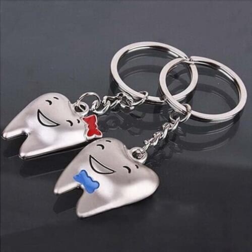 Hot! 2Pcs Lover Couple Tooth Shape Smile Face Pendant Key Rings Key Chains Keychains