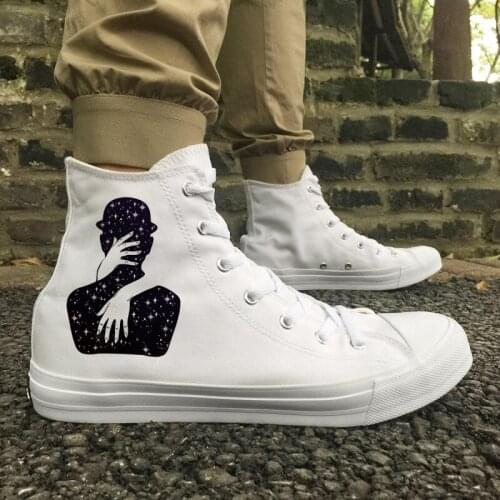Wen Design Original High Top White Skateboarding Shoes Starry Galaxy Creative Couples Kabe-don Hug Men Womens Canvas Sneakers