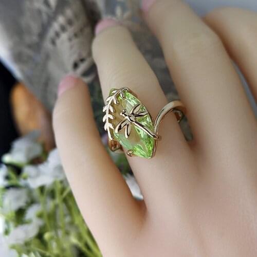 Trendy Gold Dragonfly Green Zircon Stone Rings Charms Jewelry Plant Vine Leaf Crystal Wedding Party Ring for Women Girl