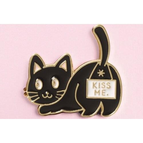 Cartoons Gothic KISS ME Black Cat Enamel Brooch Pin Backpack Hat Bag Lapel Pins Badges Women Mens Fashion Jewelry Accessories