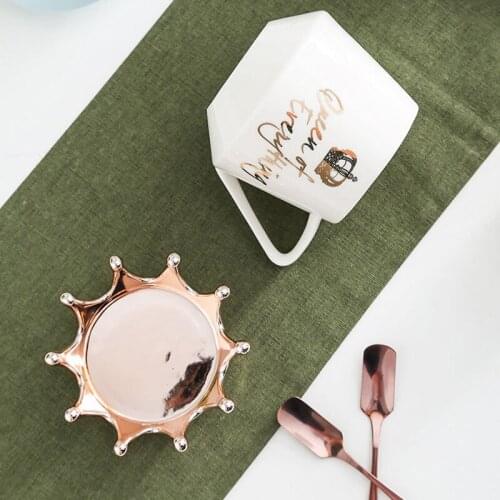 Queen of Everything Mug With Crown Lid and Spoon Ceramic Coffee Cup Gift for Girlfriend Wife EF
