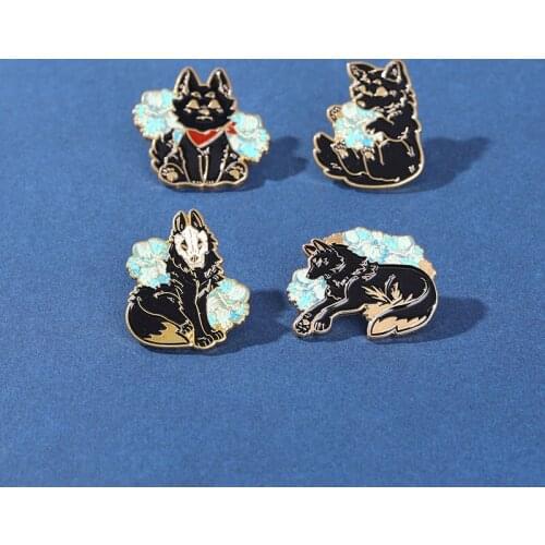 Retro Black Fox Flower Brooch Fashion Creative Personality Small Animal Metal Enamel Badge Pin Men Women Sweater Lapel Jewelry