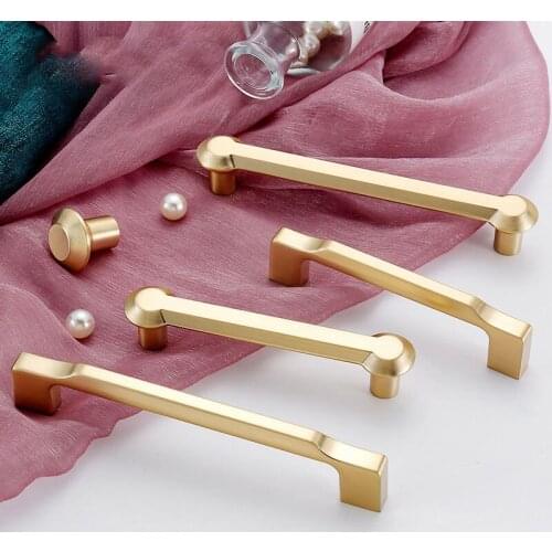 Fashion Gold Cabinet Door Handles Solid Zinc Alloy Kitchen Cupboard Pulls Drawer Knobs Handles for Furniture Hardware