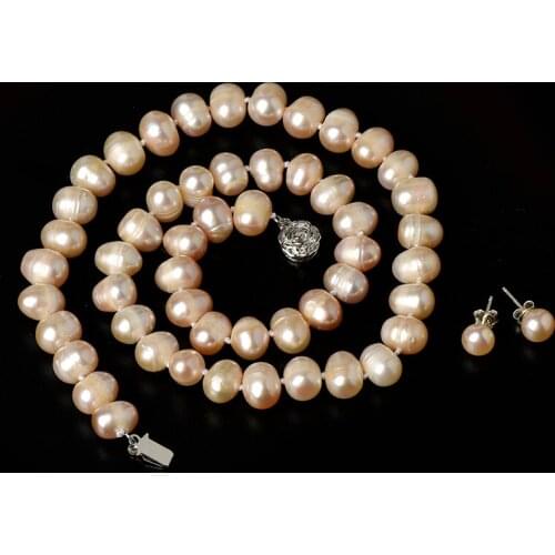 9-10 MM Having a pale yellow Luster Natural Freshwater Pearl Necklace and the natural Rounded Earring