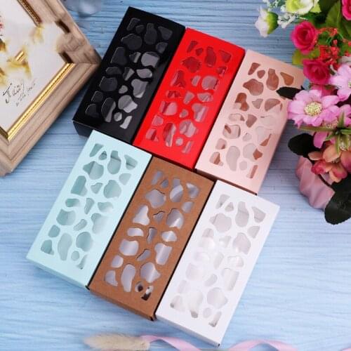 2020 New Baking Packaging Box Macaron Cases Kawaii Small Hollow Out Candy Macarons Containers Cake Biscuit Holders Party Supply