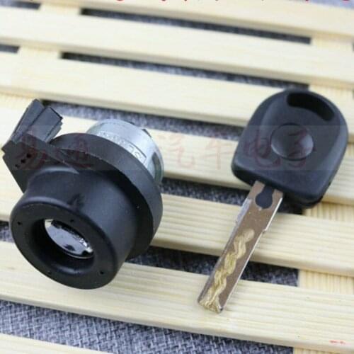 DAKATU Auto Left Door lock cylinder for VW SAGITAR PASSAT Bora ignition lock cylinder