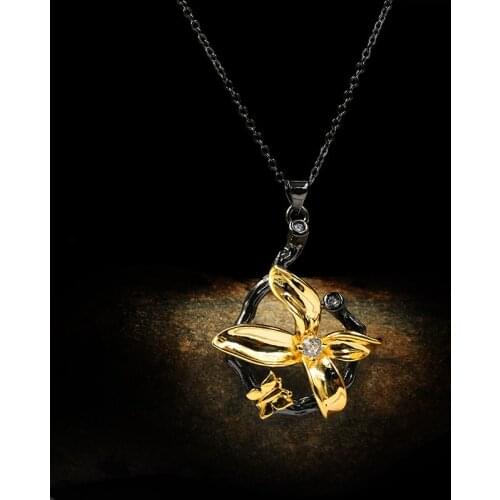 Fashion Unique Flower Butterfly Pendant Necklace Clavicle Chain Black Gold Luxury Ladies 925 Sterling Silver Jewelry