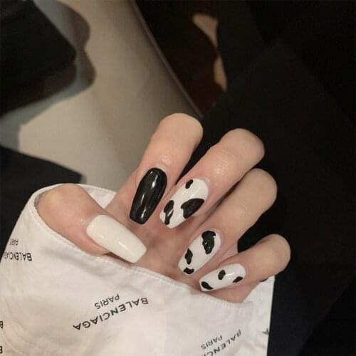 24PCS/Box Black Matte Leopard False Nail Tips Stiletto Cow Pattern Fake Nails With Glue Full Cover Girls Nail Art Tips Accessory