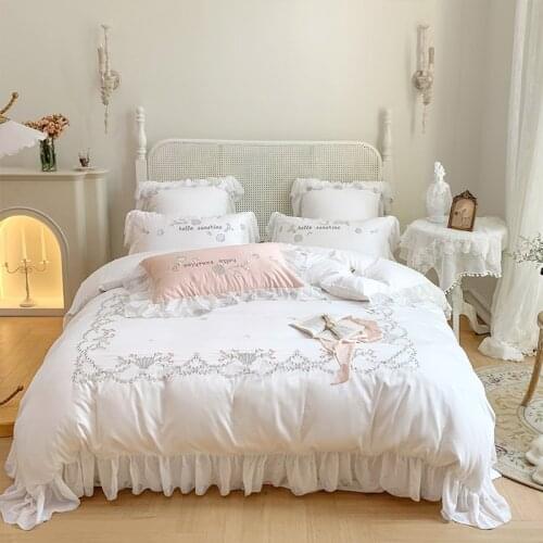 Luxury French Princess Egyptian Cotton Floral Embroidery Bedding Set Ruffle Double Duvet Cover Set Bed Linen Pillowcases 4Pcs