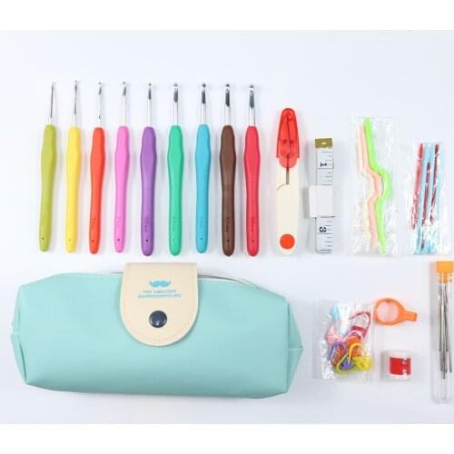 11 Sizes Crochet Hooks Set Ergonomic Knitting Needles with Case for Arthritic Hands Weaving Crafts