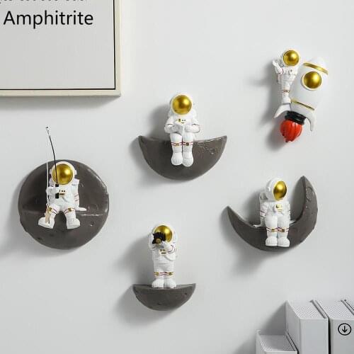 Nordic Space 3D Childrens Room Living Room Wall Decoration Astronaut Figures Night Wall Hanging Sculpture Statue Modern