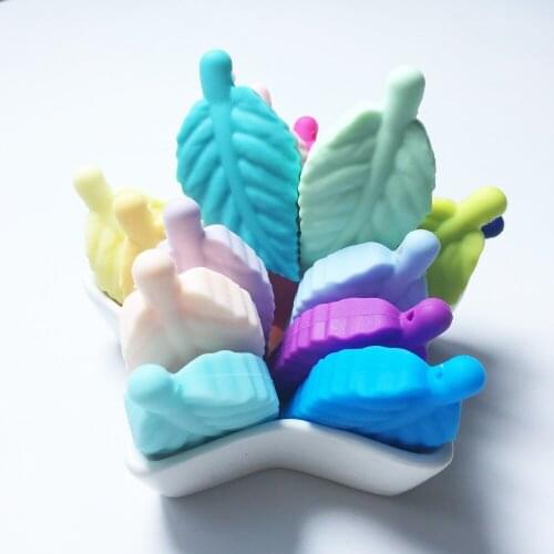 20pcs/lot Silicone Leaf wrist Pendants Loose Beads Baby Teether Toy BPA Free Food Grade DIY Chew Charms Necklace Jewelry Making