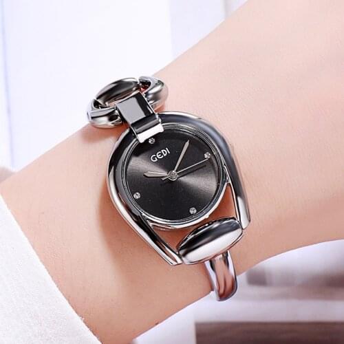 Explosion Diamante Womens Watch Stainless Steel Watch Bracelet Fashion Simple Waterproof Quartz Luxury Womens Watch 2020