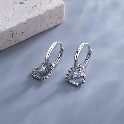 Delicate Jewelry 1 PC Heart Earrings Sweet Design High Quality Shiny Crystal Silvery Plating Drop Earrings For Girl Lady Gifts